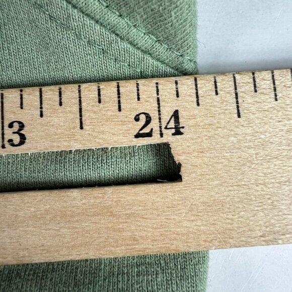 Uniqlo Shirt Men's Large Green Faded Pocket Short Sleeve Tee - Picture 9 of 10